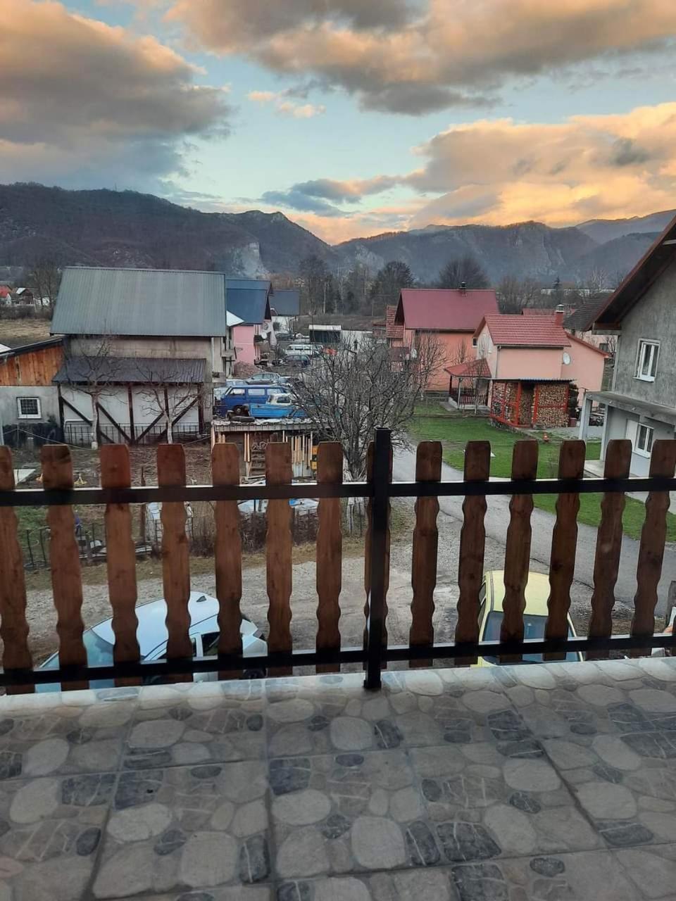 Holiday Home Bozur Kolasin Bilik gambar